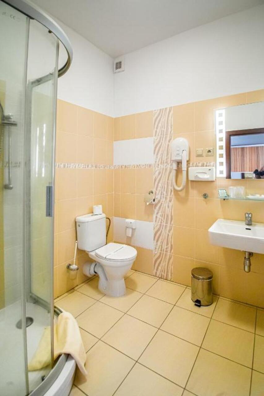 Hotel Academic Зволен Екстериор снимка